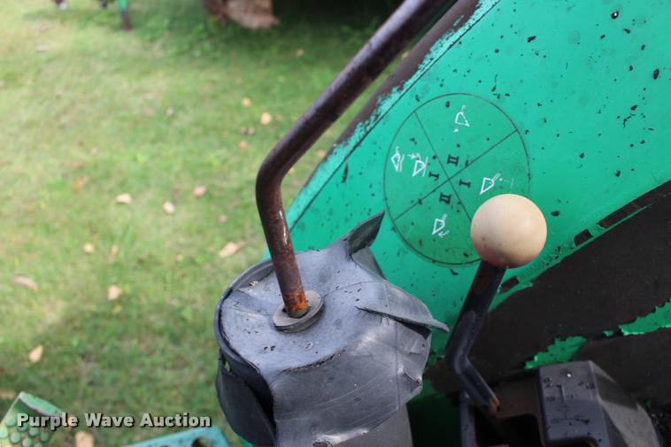 image for item DA4288 1992 John Deere 5400 utility tractor