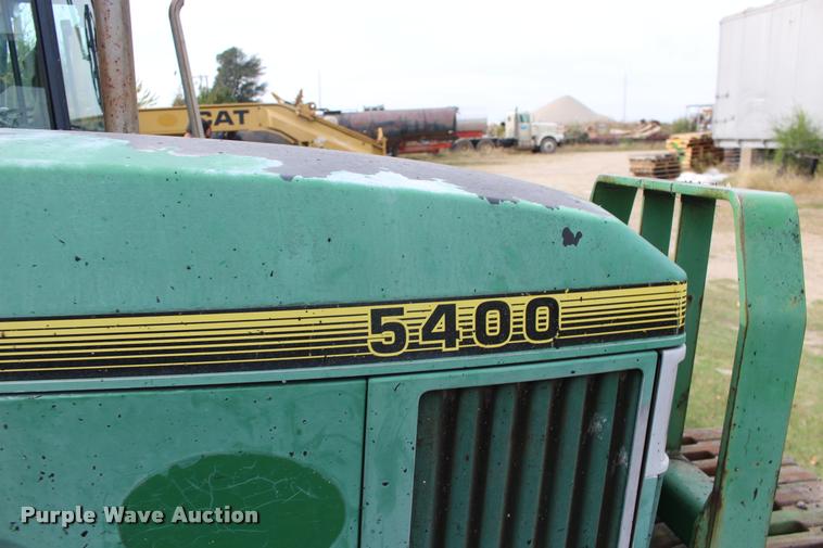 image for item DA4288 1992 John Deere 5400 utility tractor