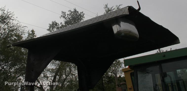 image for item DA4288 1992 John Deere 5400 utility tractor