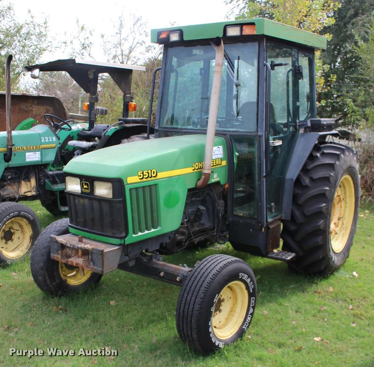 image for item DA4289 1998 John Deere 5510 tractor