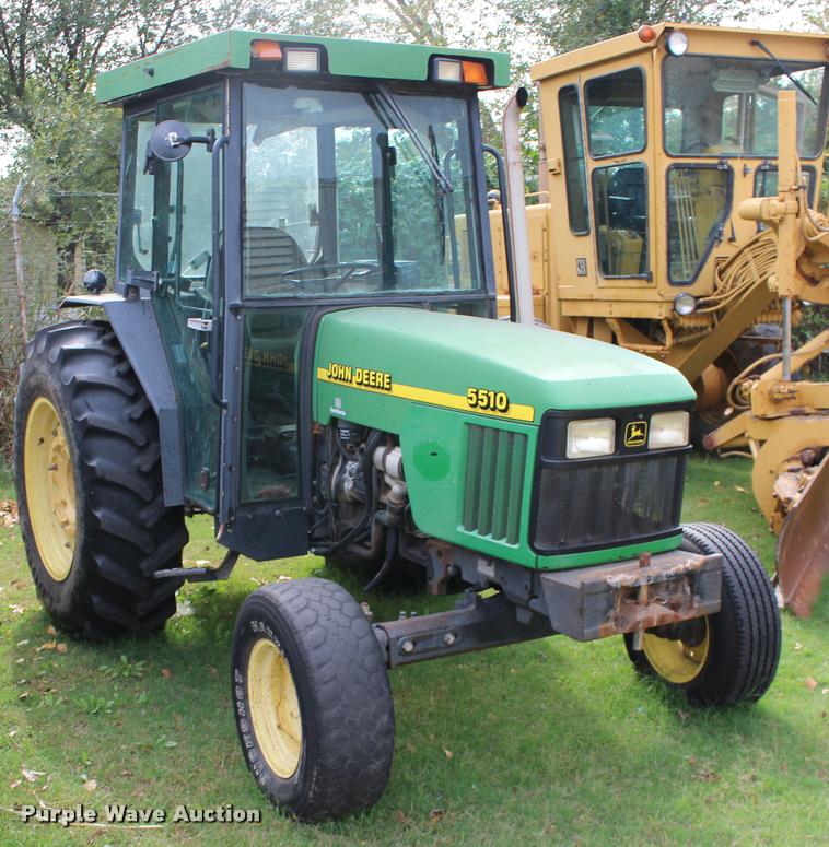image for item DA4289 1998 John Deere 5510 tractor