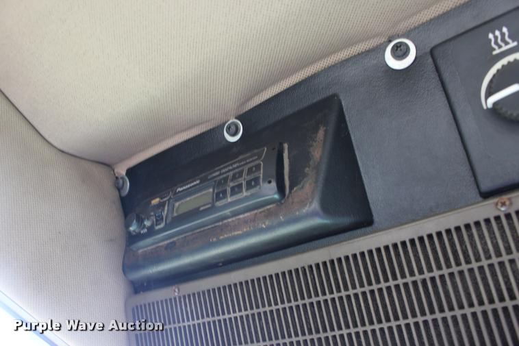 image for item DA4289 1998 John Deere 5510 tractor