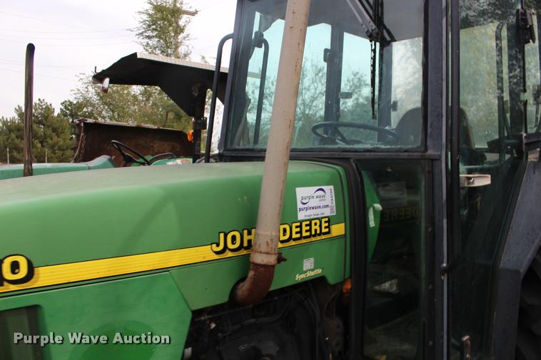 image for item DA4289 1998 John Deere 5510 tractor