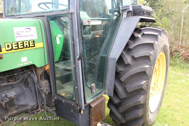 image for item DA4289 1998 John Deere 5510 tractor