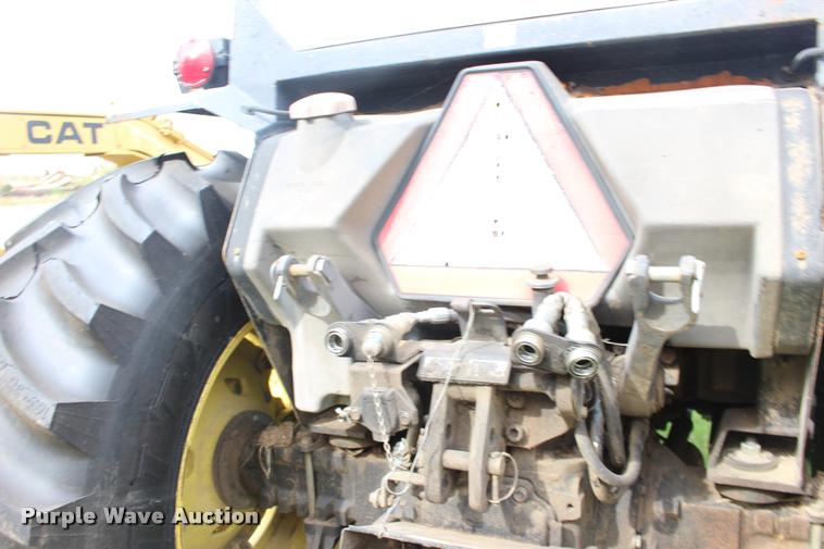 image for item DA4289 1998 John Deere 5510 tractor