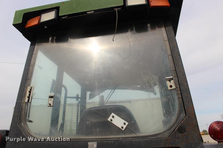 image for item DA4289 1998 John Deere 5510 tractor