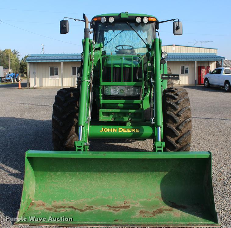 image for item DA4293 2011 John Deere 7230 Premium MFWD tractor
