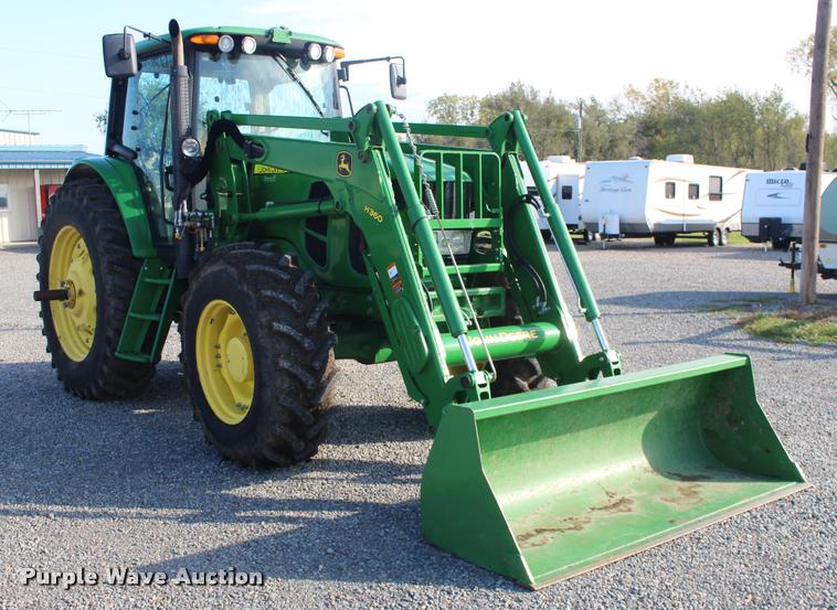 image for item DA4293 2011 John Deere 7230 Premium MFWD tractor