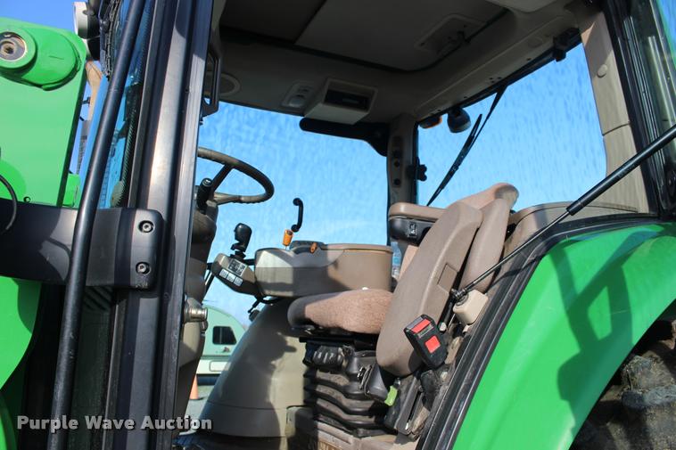 image for item DA4293 2011 John Deere 7230 Premium MFWD tractor