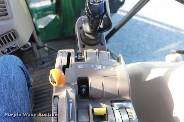 image for item DA4293 2011 John Deere 7230 Premium MFWD tractor