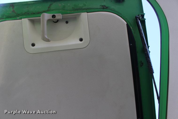 image for item DA4293 2011 John Deere 7230 Premium MFWD tractor