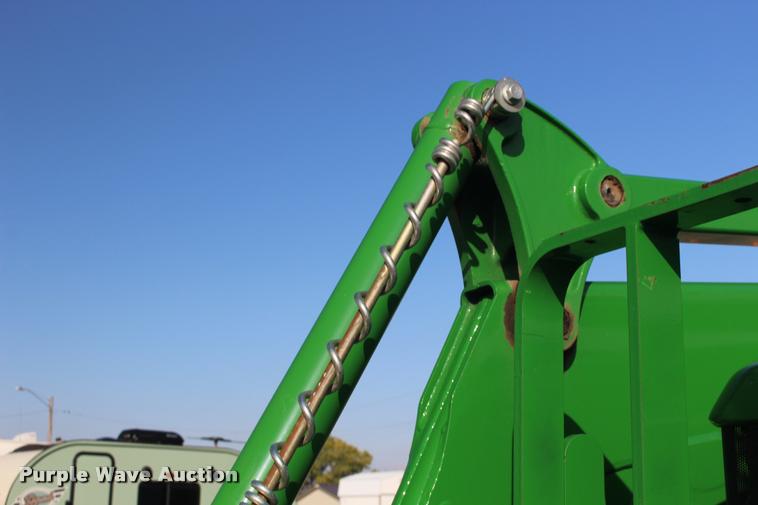 image for item DA4293 2011 John Deere 7230 Premium MFWD tractor