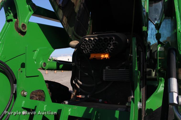image for item DA4293 2011 John Deere 7230 Premium MFWD tractor