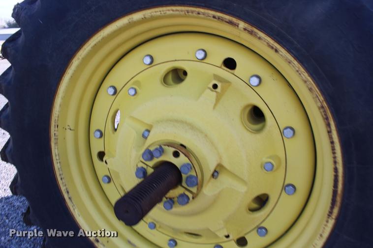 image for item DA4293 2011 John Deere 7230 Premium MFWD tractor