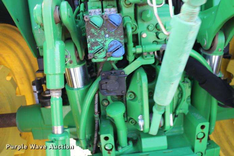 image for item DA4293 2011 John Deere 7230 Premium MFWD tractor