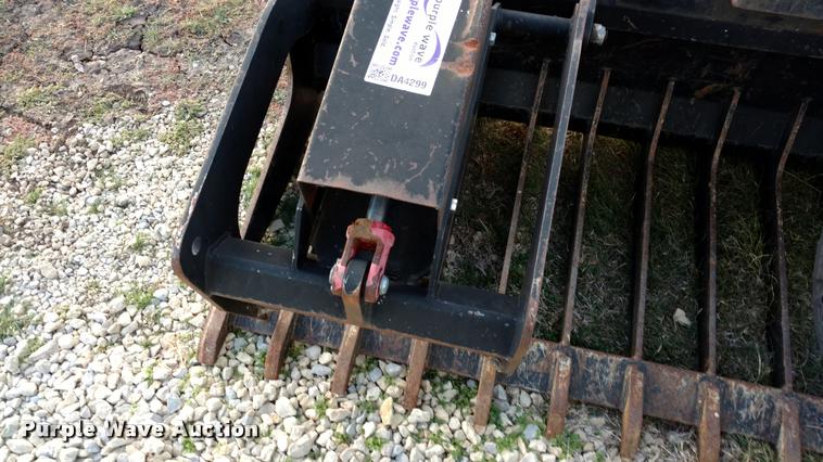 image for item DA4299 Skid steer grapple bucket