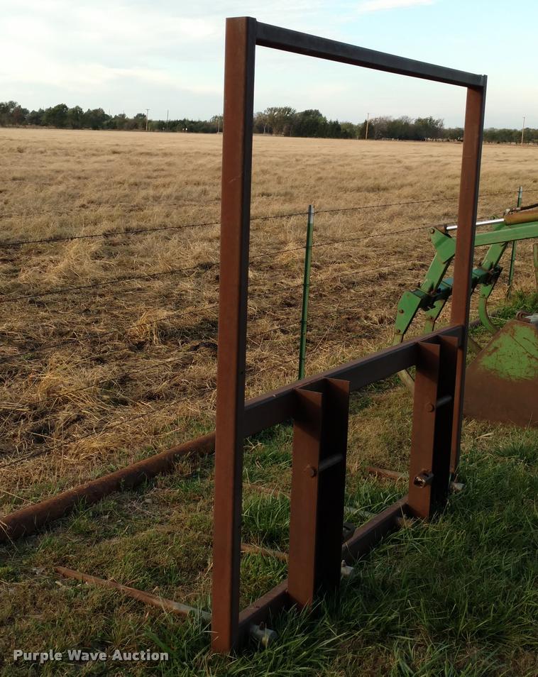 image for item DA4309 Bale fork