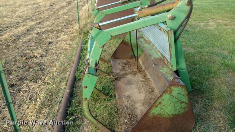 image for item DA4310 John Deere grapple bucket
