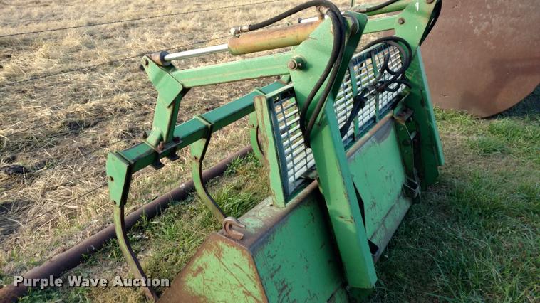 image for item DA4310 John Deere grapple bucket