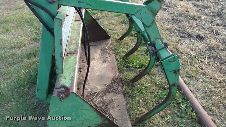 image for item DA4310 John Deere grapple bucket