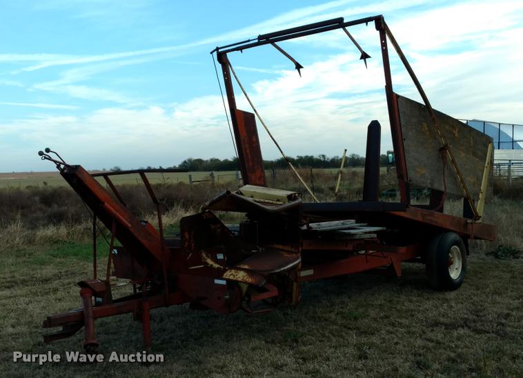 image for item DA4313 New Holland Stackliner 1010 wagon