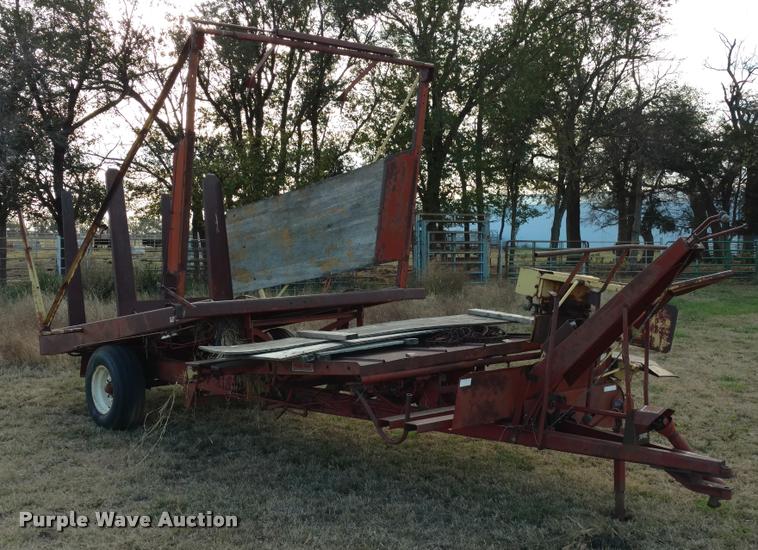 image for item DA4313 New Holland Stackliner 1010 wagon