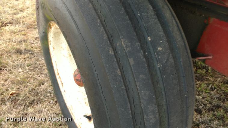 image for item DA4313 New Holland Stackliner 1010 wagon