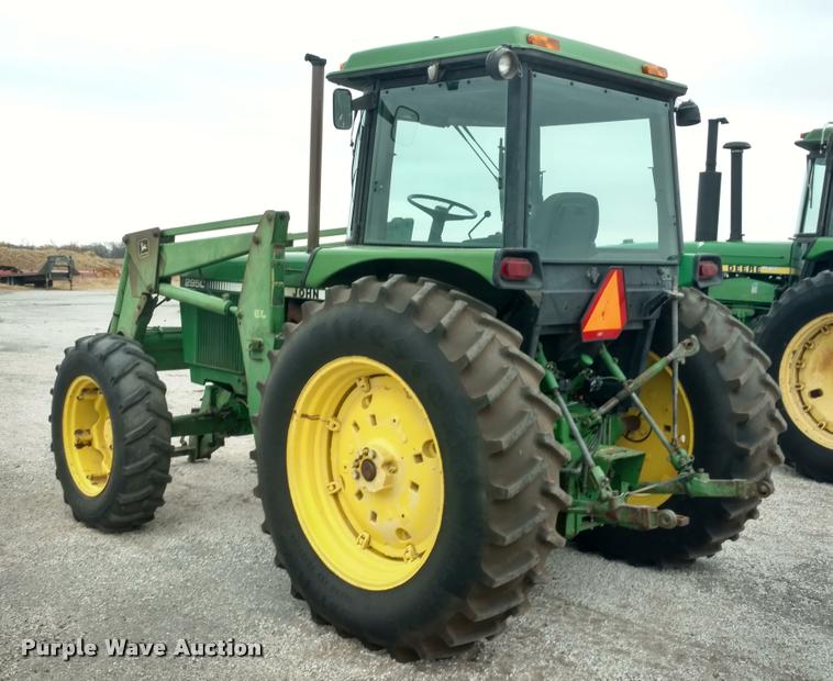image for item DA4318 1984 John Deere 2950 tractor