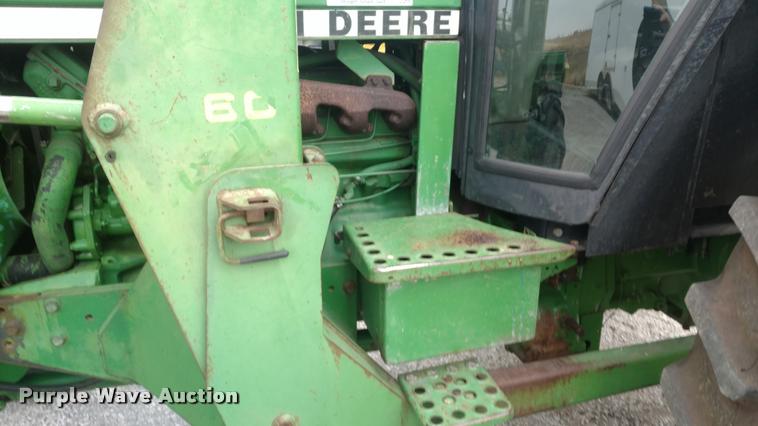 image for item DA4318 1984 John Deere 2950 tractor