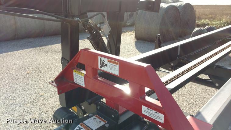 image for item DA4321 2014 Farm King BM1450R bale carrier