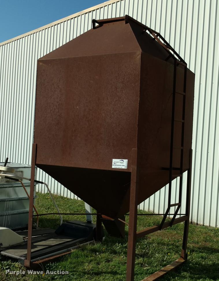 image for item DA4334 Steel grain bin