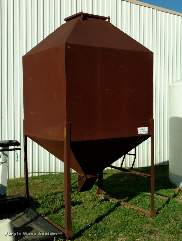 image for item DA4334 Steel grain bin