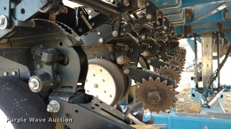image for item DA4337 Kinze 3650 12/23 Interplant split row planter