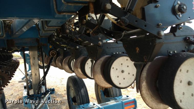 image for item DA4337 Kinze 3650 12/23 Interplant split row planter
