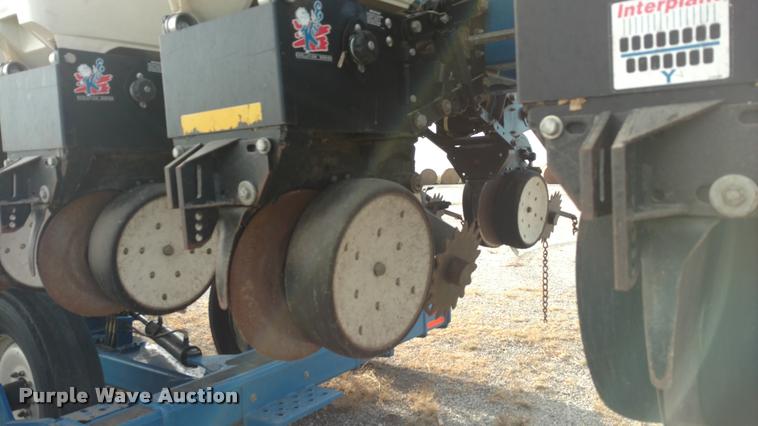 image for item DA4337 Kinze 3650 12/23 Interplant split row planter