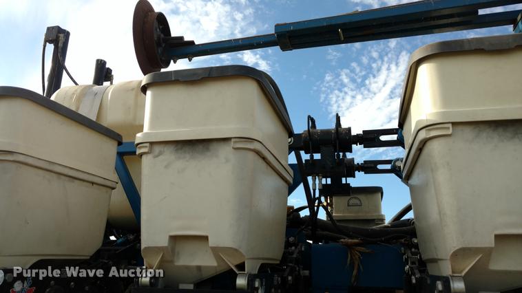 image for item DA4337 Kinze 3650 12/23 Interplant split row planter