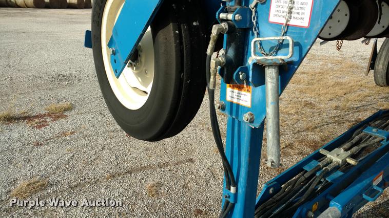 image for item DA4337 Kinze 3650 12/23 Interplant split row planter