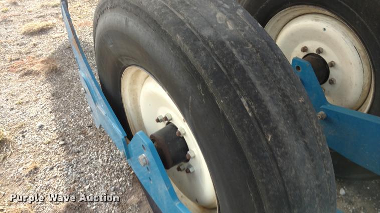 image for item DA4337 Kinze 3650 12/23 Interplant split row planter