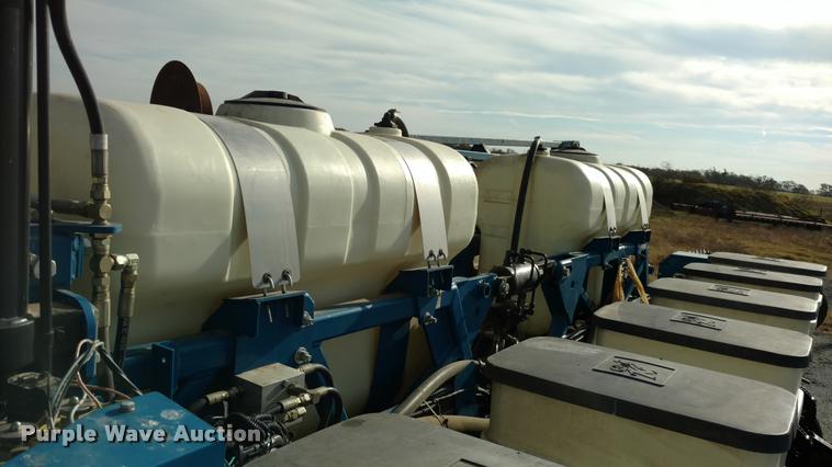 image for item DA4337 Kinze 3650 12/23 Interplant split row planter