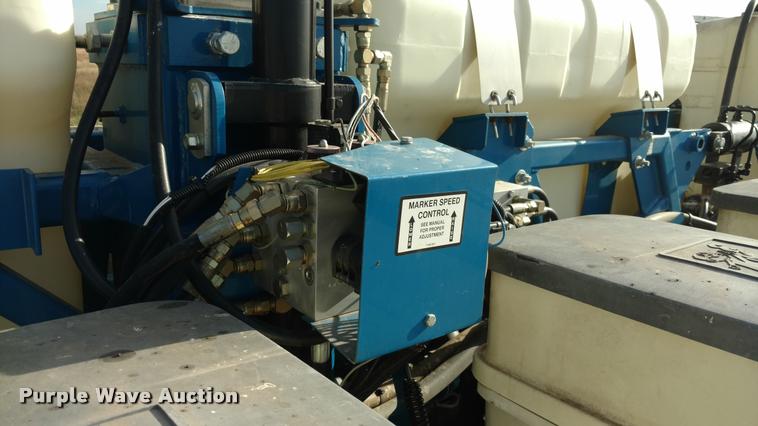 image for item DA4337 Kinze 3650 12/23 Interplant split row planter