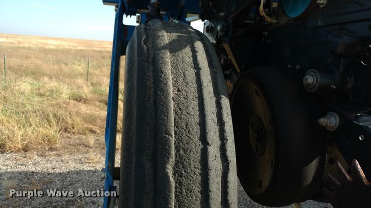 image for item DA4337 Kinze 3650 12/23 Interplant split row planter