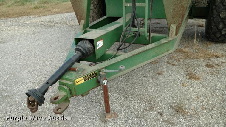 image for item DA4338 John Deere 500 grain cart