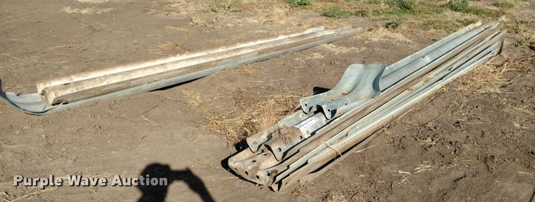 image for item DA4345 (21) pieces of guard rail