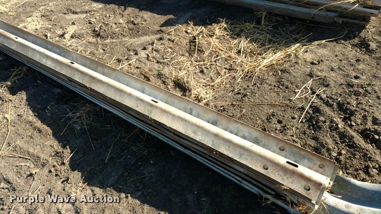 image for item DA4345 (21) pieces of guard rail