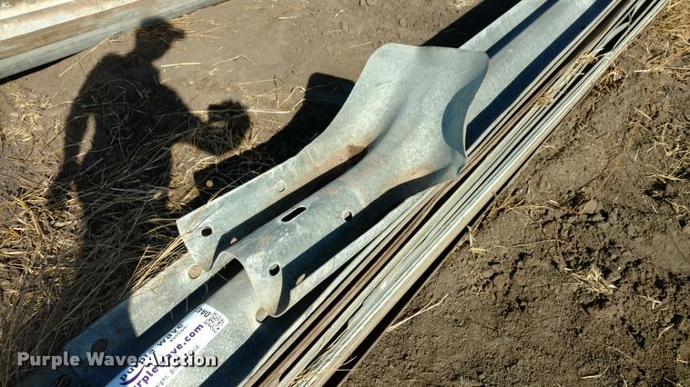 image for item DA4345 (21) pieces of guard rail