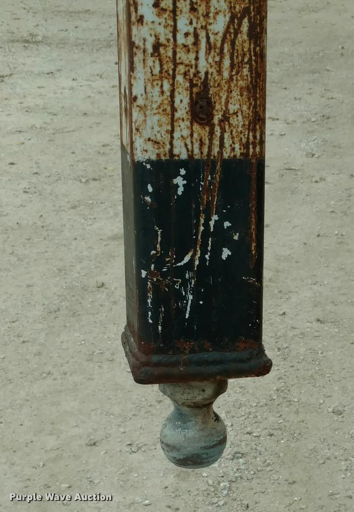 image for item DA4371 Killbros 385 seed tender