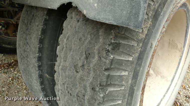 image for item DA4371 Killbros 385 seed tender