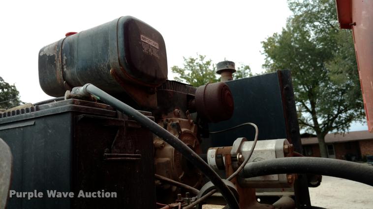 image for item DA4371 Killbros 385 seed tender