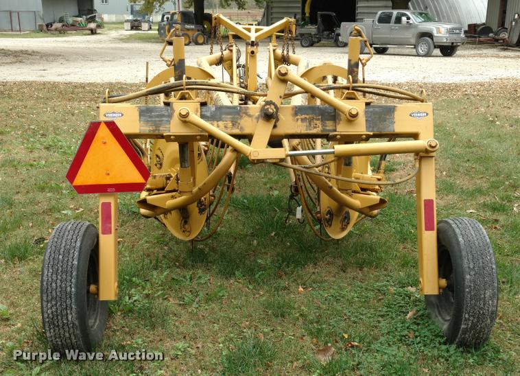 image for item DA4372 Vermeer R23 hay rake
