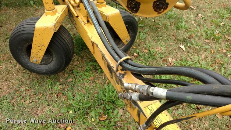 image for item DA4372 Vermeer R23 hay rake